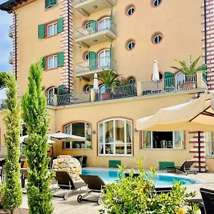 La Pigna Otel