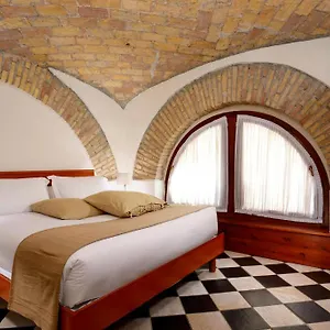 *** Apart Otel Termini İtalya